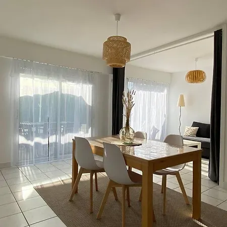 Διαμέρισμα Grand T2 Proche De La Plage Avec Terrasse Ensoleillee
